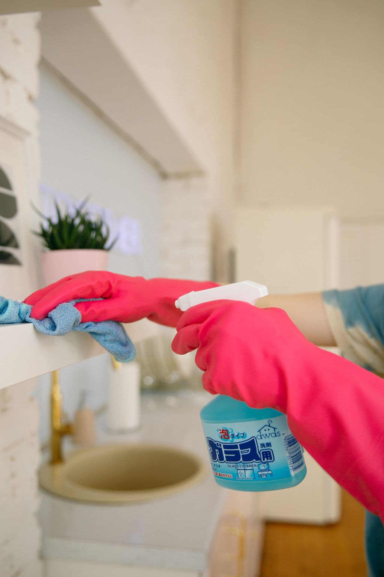5 Reasons to Switch to Chemical-Free Kitchen Cleaning (And How to Start Today)